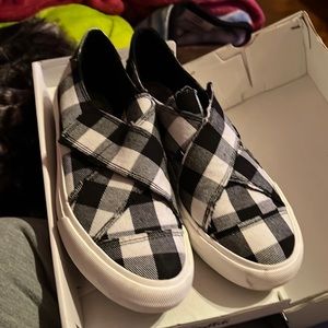 Gypsy Jazz Size 8.5 black buffalo plaid